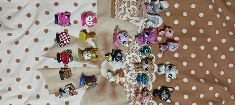 Продам іграшки з кіндерів або дрібні