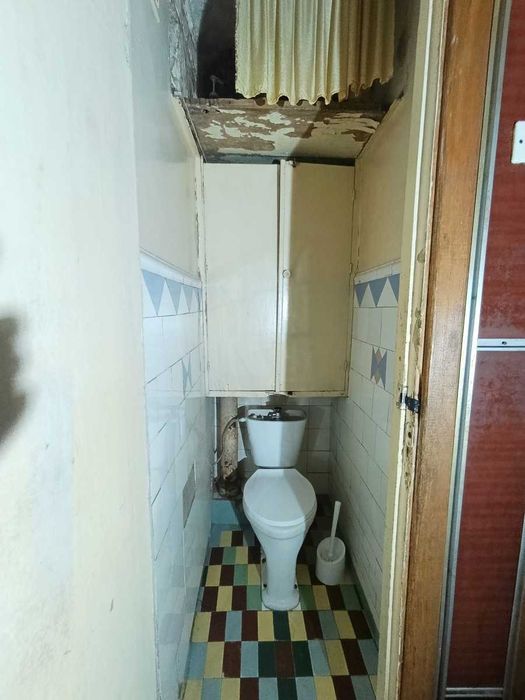 Жуля Верна вул. 13, 2 кімнати в 3-х кімнатній квартирі.