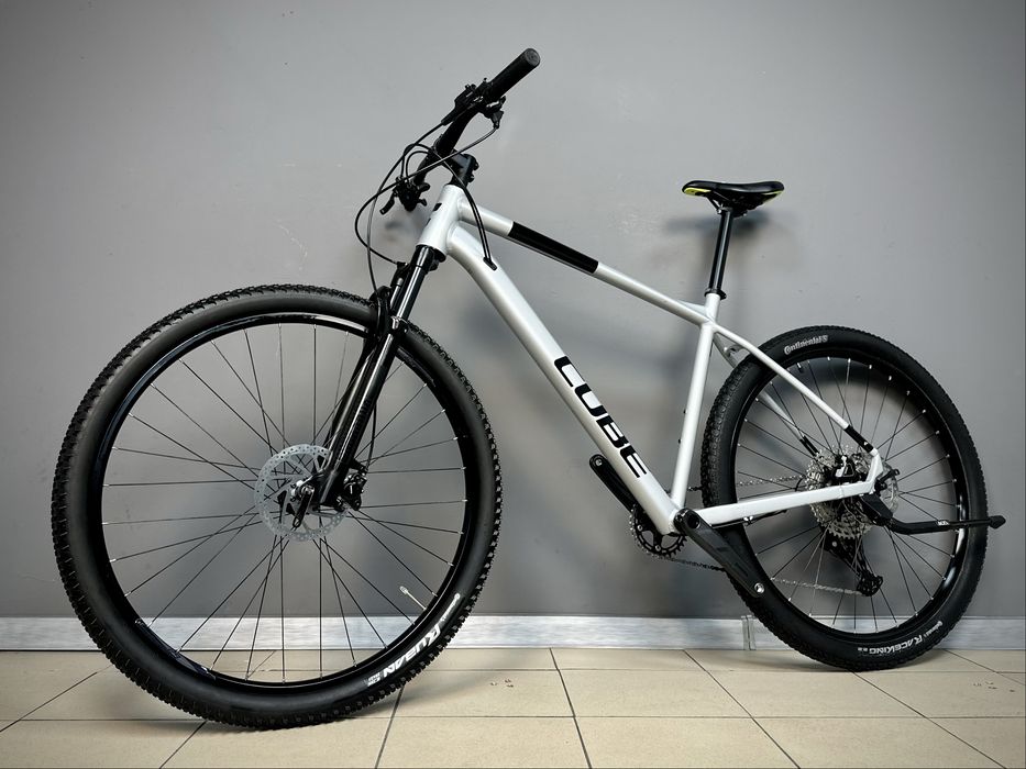 Cube Attention SLX 29 XL