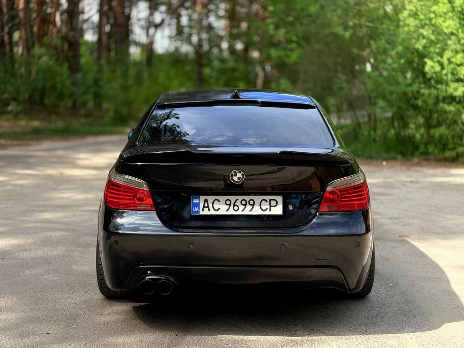 BMW E60 523I