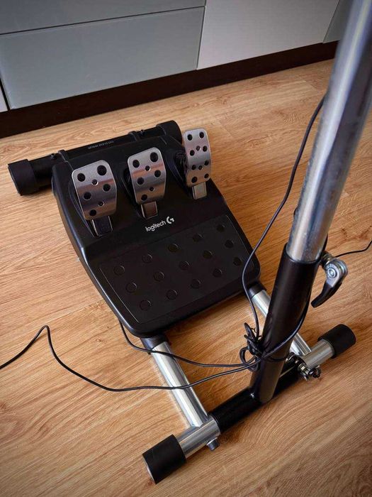 Logitech G920 + Shifter + Wheel Stand Pro Deluxe V2 – KOMPLET