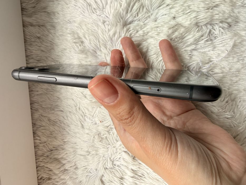 Iphone 11 в ідеальному стані