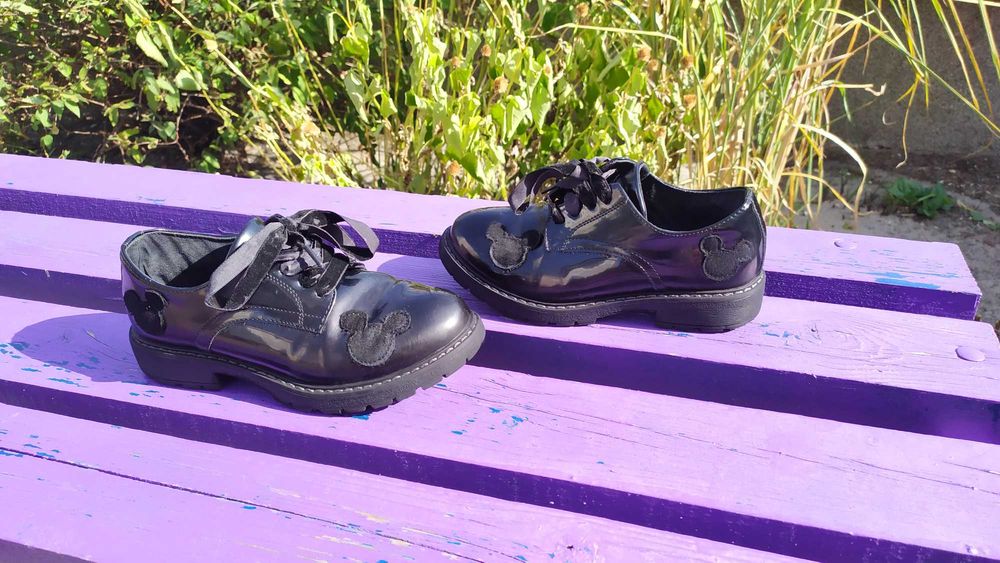 Лаковые туфли для девочки