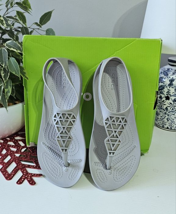 Sandały Crocs Serena flip embelish w8/39