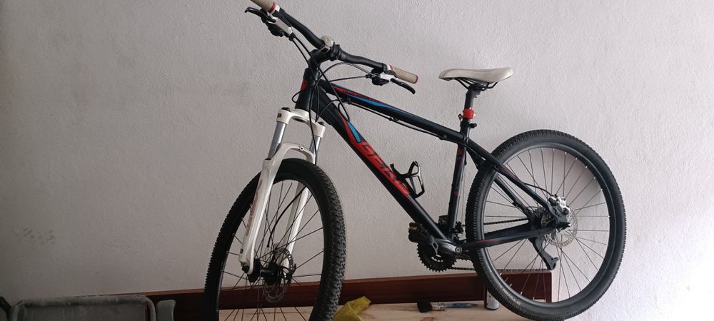 Bicicleta roda  27.5 ótimo estado,pouco uso conforme imagens