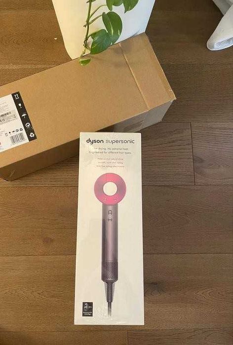 Prezenty świąteczne Suszarka do włosów Dyson – fabrycznie nowa