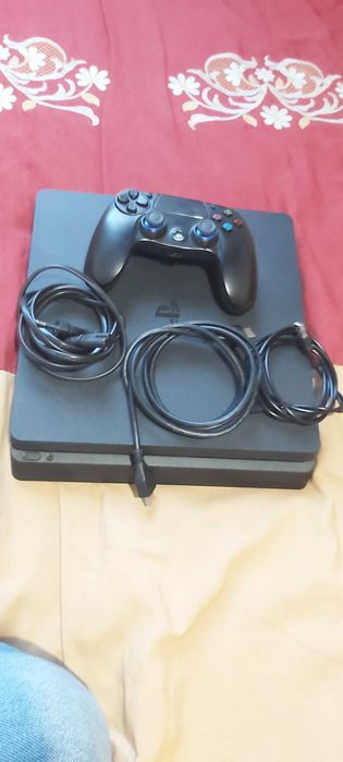 PS4 Slim 500 GB Preta
