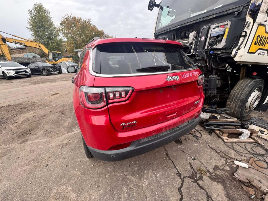 Кришка багажнику, ляда jeep compas latitude 2018