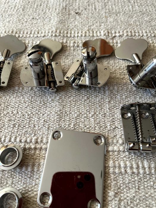 czesci do gitary basowej