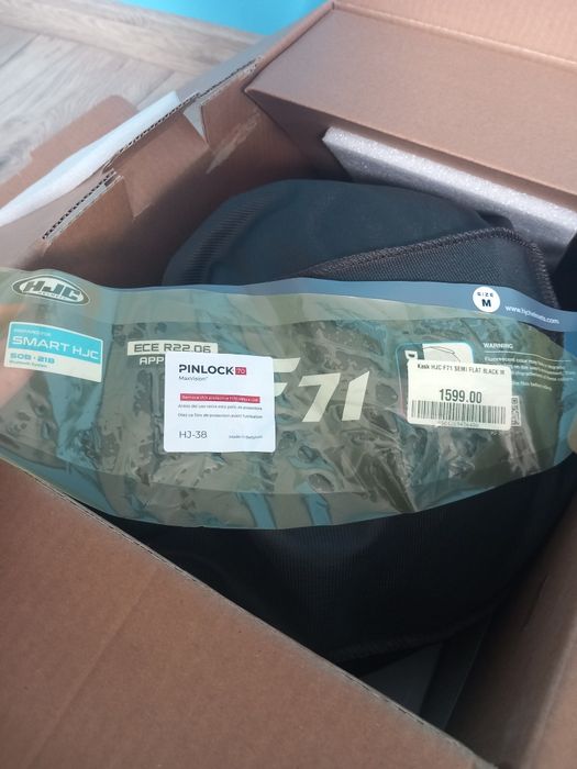 Kask motocyklowy HJC F71 M czarny mat