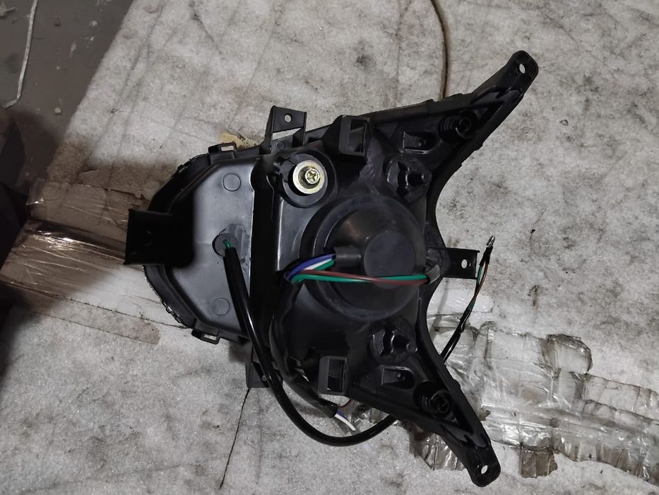 Фара передня Spark200r28