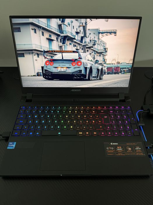 Portatil Gaming Gigabyte Aorus 15P como novo