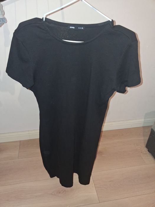 Ubrania damskie oraz sukienki