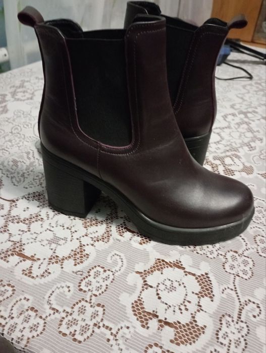 Жіночі весняні чоботи