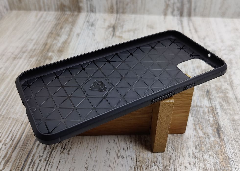 Чехол ударопрочный TPU Carbon на Google Pixel 6/ 6A/ 4 XL и др. Чохол
