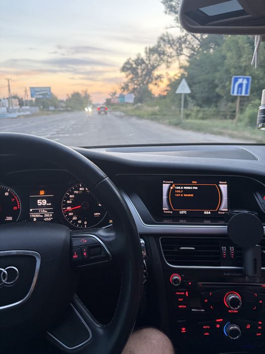 Audi A4 2013 VIN WAUAFAFL1EA046607 фото оголошення 3 з 20
