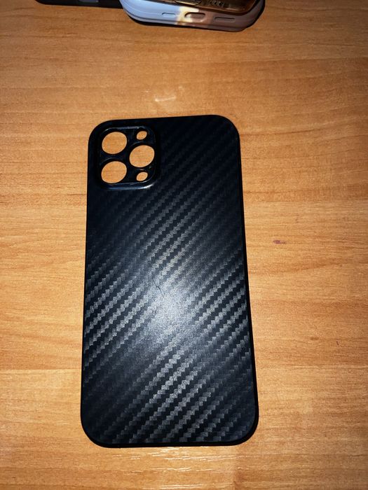 Продам чохли на айфон 12 pro