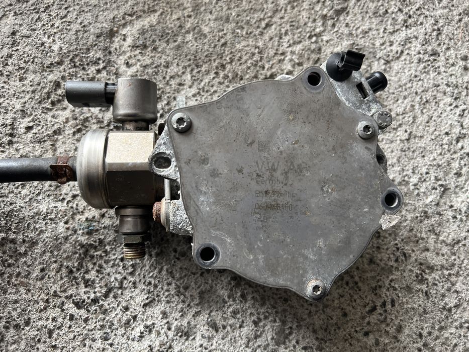 Топлівний насос Вакумний насос 1.8 tfsi Skoda Volkswagen Audi Seat