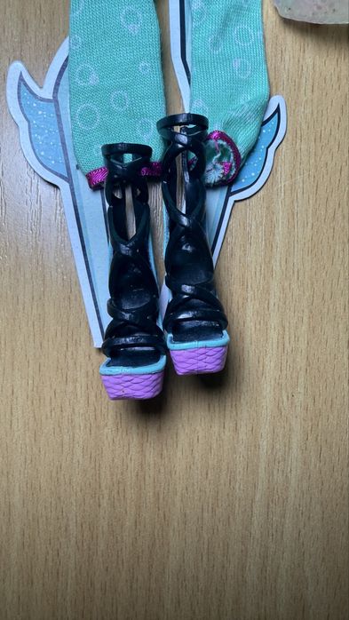 Фешн-пек Лагуни та Еббі монстер хай