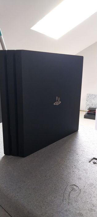 Ps4 Pro com gta 5