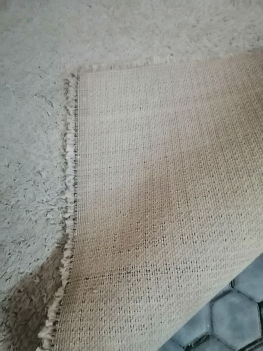 Carpete bege com pelo Raso tam 110mx160m.