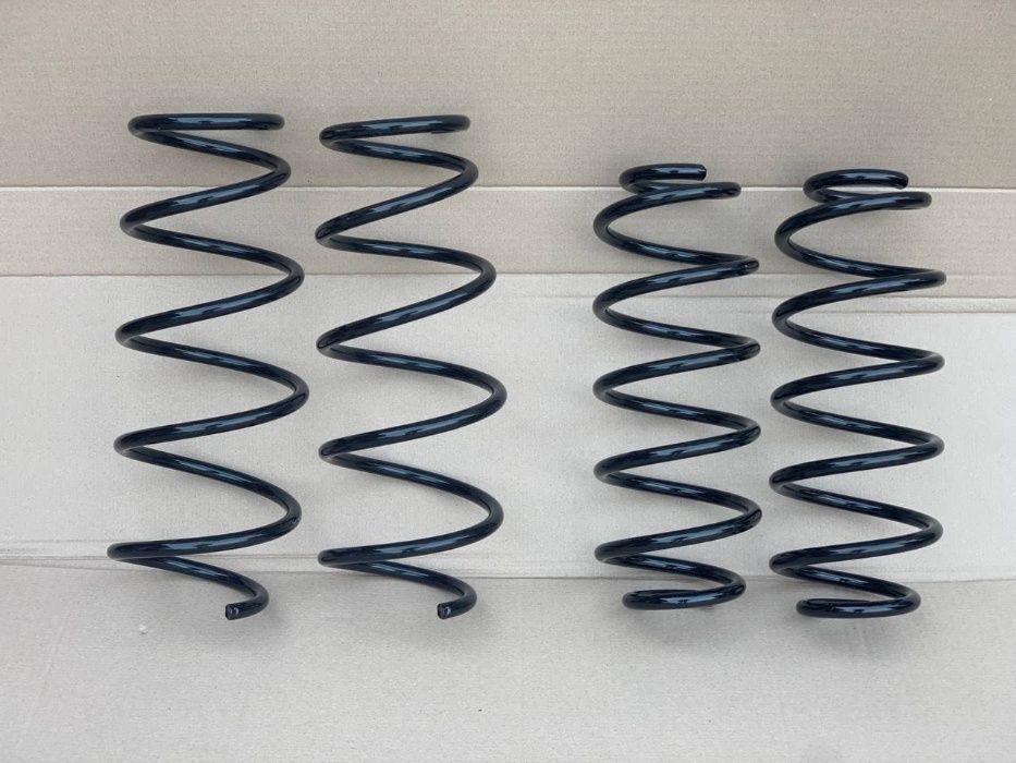 Пружина зад перід Fiat Linea Фиат Линеа Лінеа передняя задняя перед