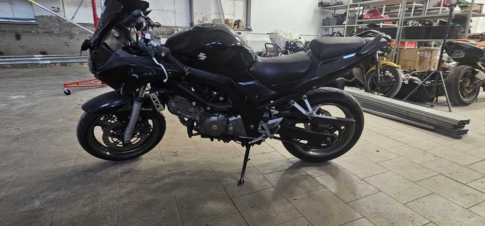 Suzuki SV 650s części wszystkie części bak owiewka lampa zegary