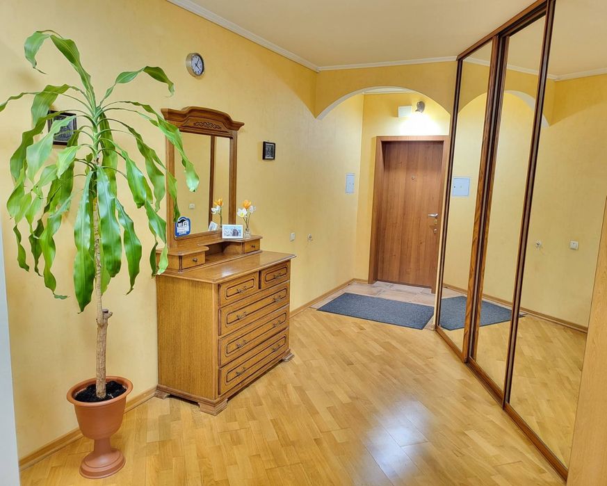 Киев! Сдам посуточно 2к, Левый берег, Гришко 9, м.Позняки-5мин.