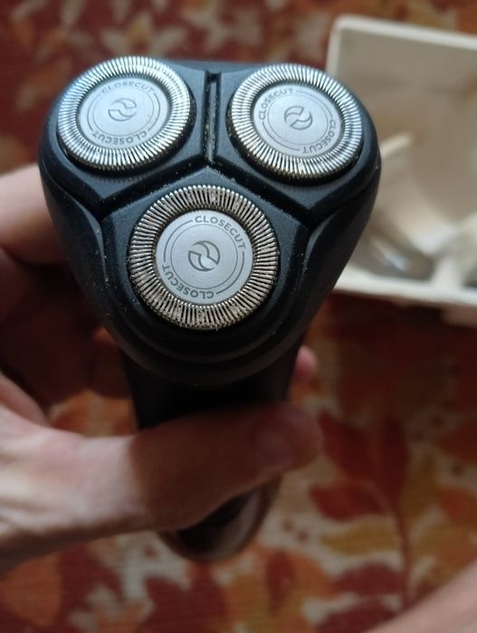 Электробритва philips
1000гр