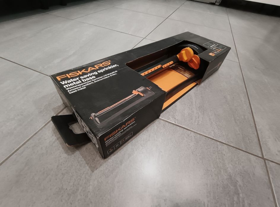 Zraszacz ogrodowy Fiskars  model L