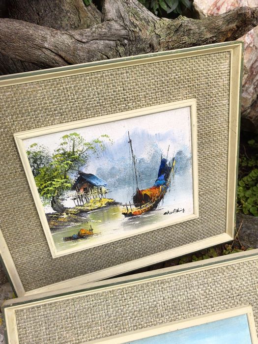 Obrazy olejne, azjatyckie łodzie, gruba warstwa farby, sygnowane