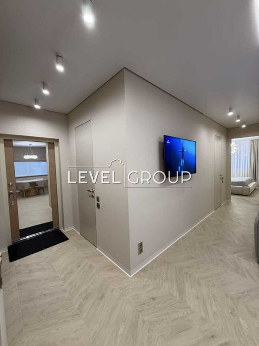 2-х к квартира в ЖК «Варшавський-2» біля ТРЦ Retroville вул. О.Олеся 9