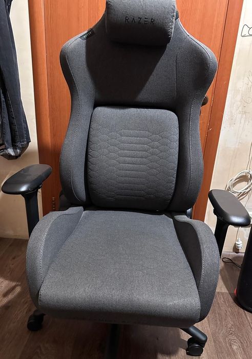 Продаю эргономичное игровое кресло Razer Iskur Fabric (Dark Gray)