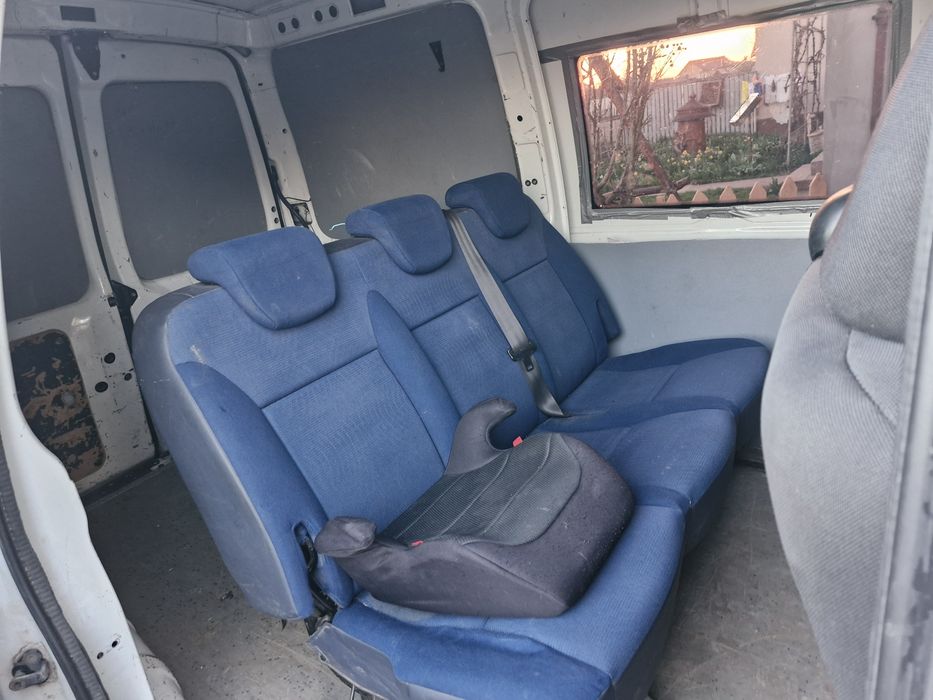 Пежо   експерт.  .