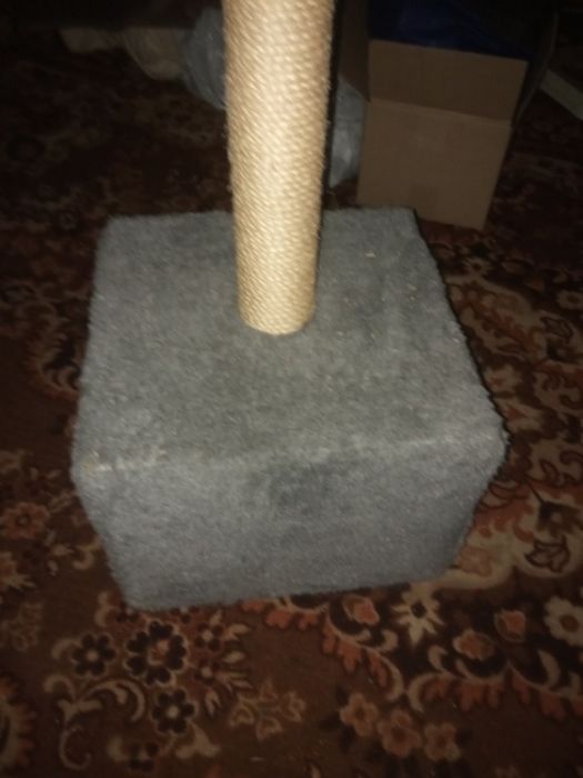 Когтеточка и Доминк.Цена сниженна с оплатой на карту.