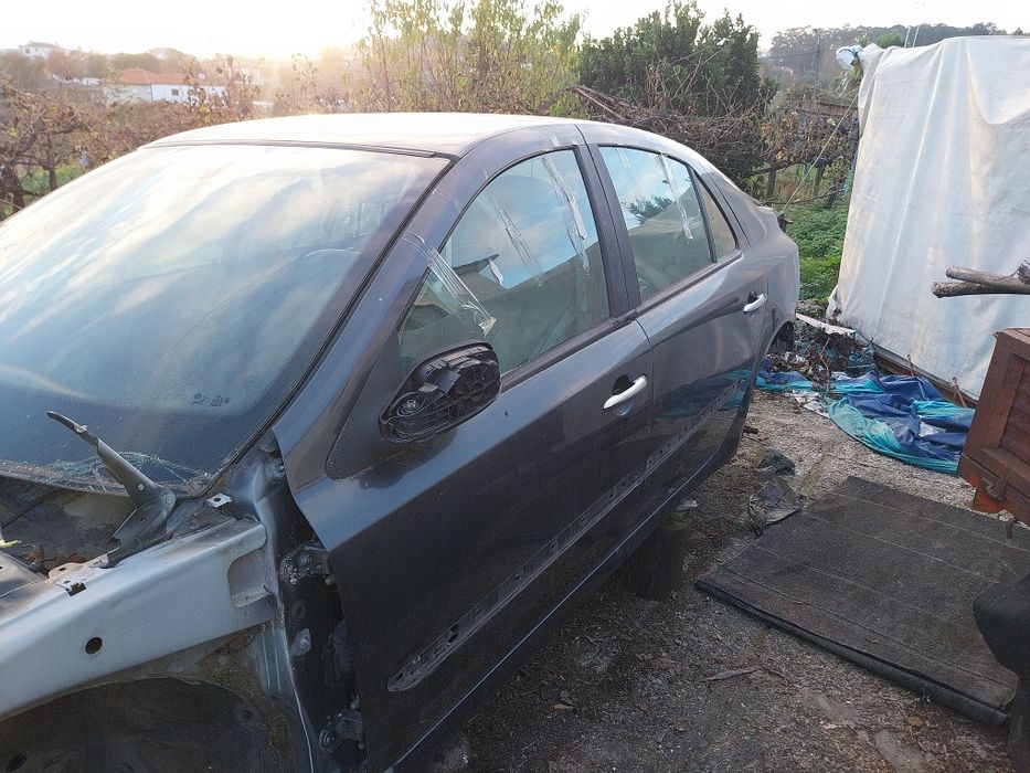 Carrocaria renault laguna 2