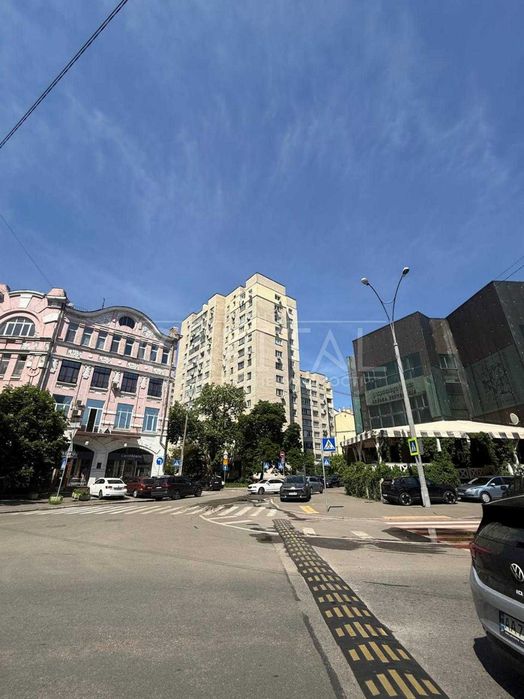 Apartment in Kyiv, Chorna hora, Zvirynets - View 3