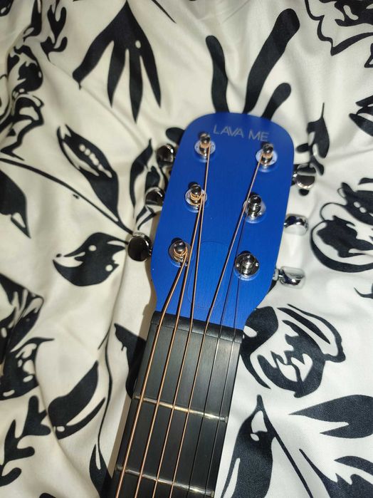 Gitara Lava Me Play