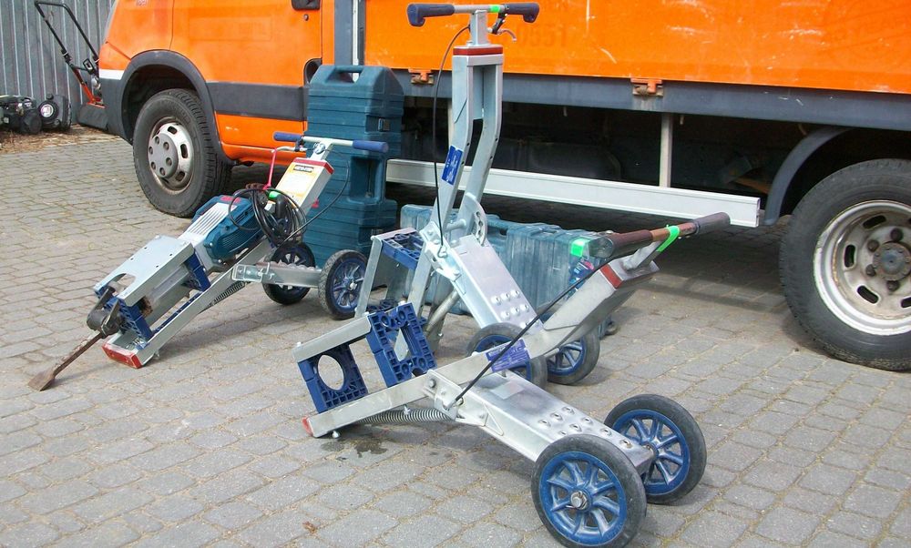 Wózek do skuwania płytek pod młot Bosch GSH16