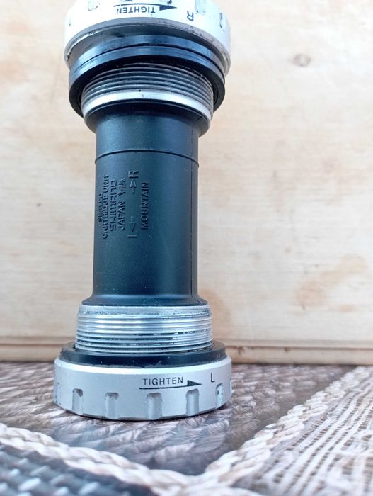 Deore XT,шатуны Shimano Hollowtech 2
