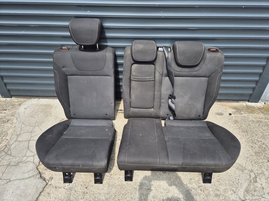 Fotel kanapa poszycie ford focus mk3 lift