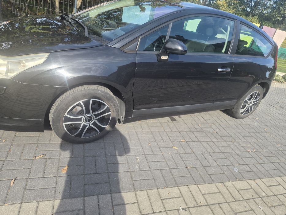 Citroen c4 cupe .