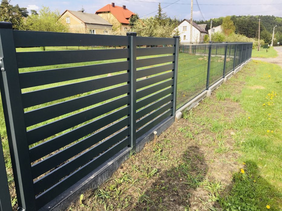 Montaz Ogrodzenia panelowego. Skatki. Bramy