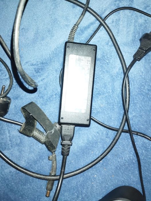 Зарядное устройство Ноутбук