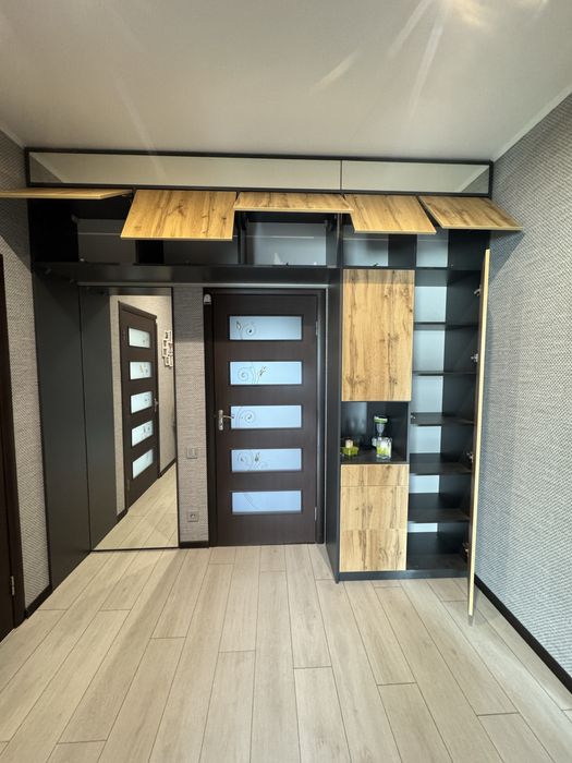 Шафа, фурнітура blum