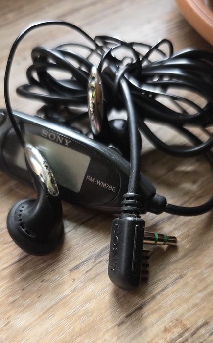 Piloty do Walkmana Sony i Aiwa