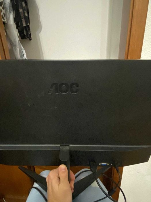 Monitor AOC 21.5” Full HD 60Hz – Excelente Estado