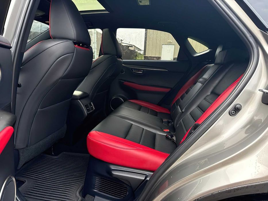Lexus NX 300      2020