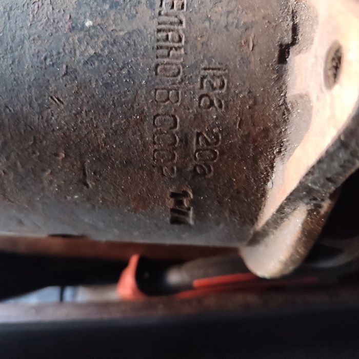 Продам під відновлення генератор