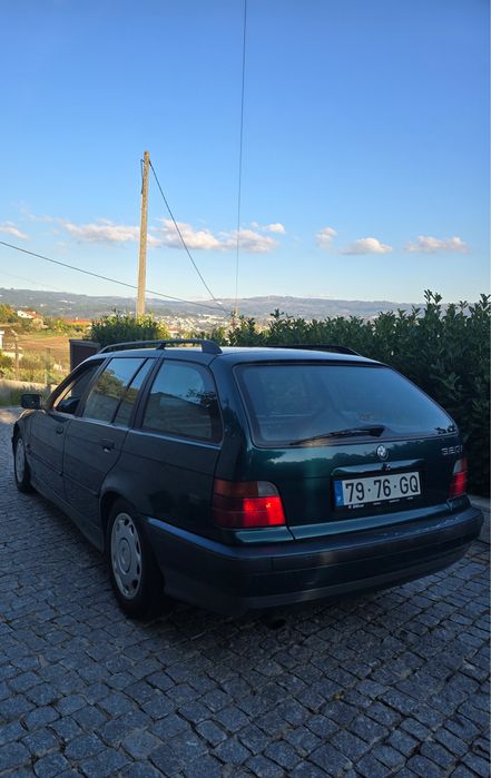 BMW 320i Touring